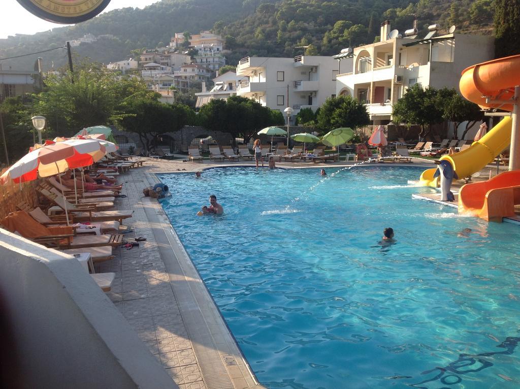 Kamares Apartments Εε Poros Town Dış mekan fotoğraf
