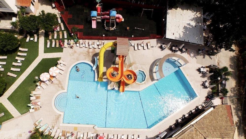 Kamares Apartments Εε Poros Town Dış mekan fotoğraf