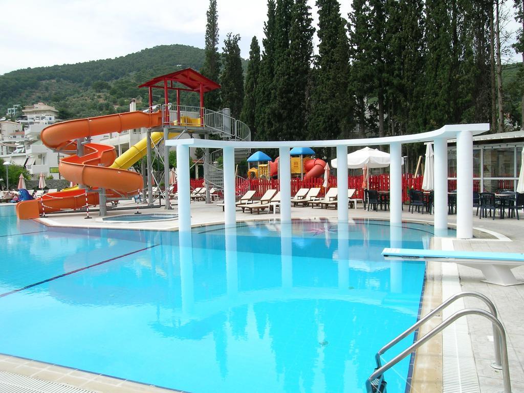 Kamares Apartments Εε Poros Town Dış mekan fotoğraf