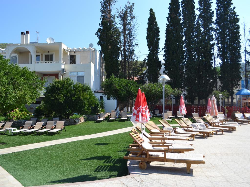 Kamares Apartments Εε Poros Town Dış mekan fotoğraf